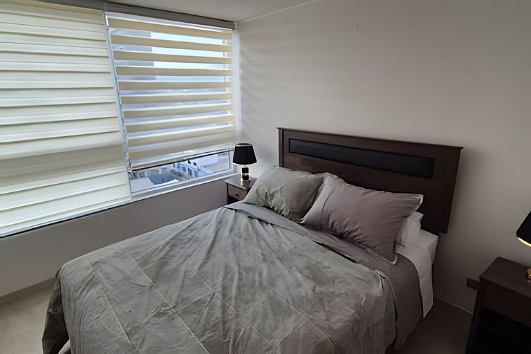 VR|Ñuñoa 2PAX|parking|metro|aire acondicionado