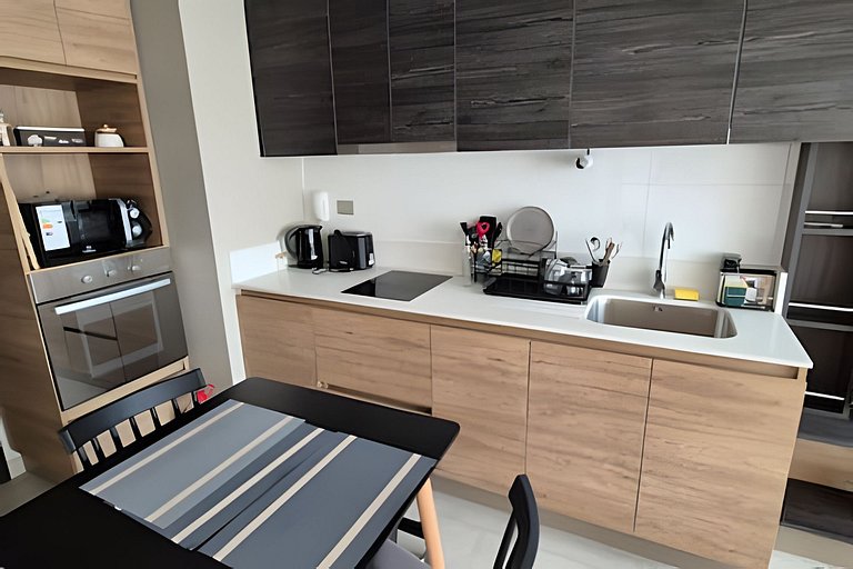 VR| Ñuñoa 2PAX|parking|metro|aire acondicionado