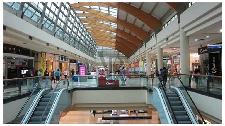 La Florida 2D2B parking free metro mirador y mall
