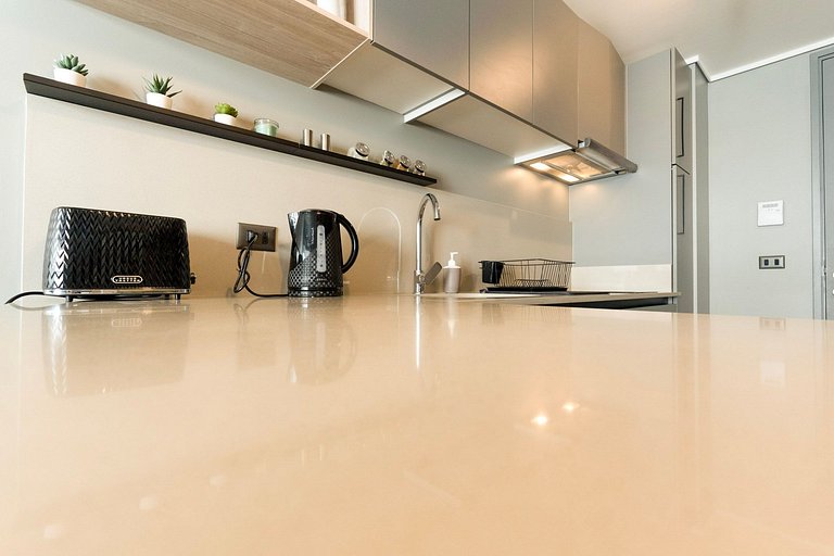 VR | 2PAX, 1D1B, GYM, balcón, Piscina Metro Toesca