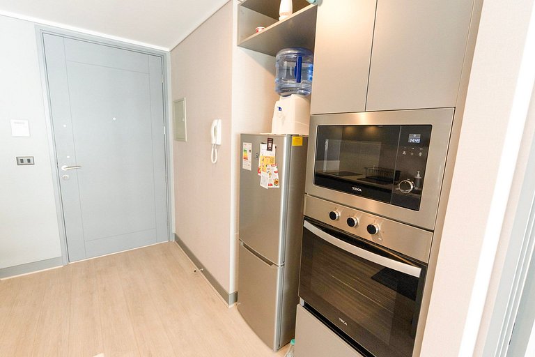 VR | 2PAX, 1D1B, GYM, balcón, Piscina Metro Toesca