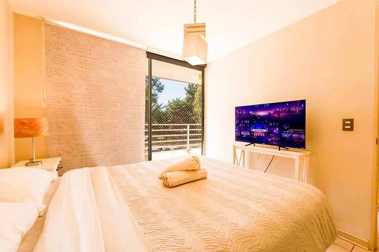 Playa Mirasol a 800 m · piscinas y estacionamiento