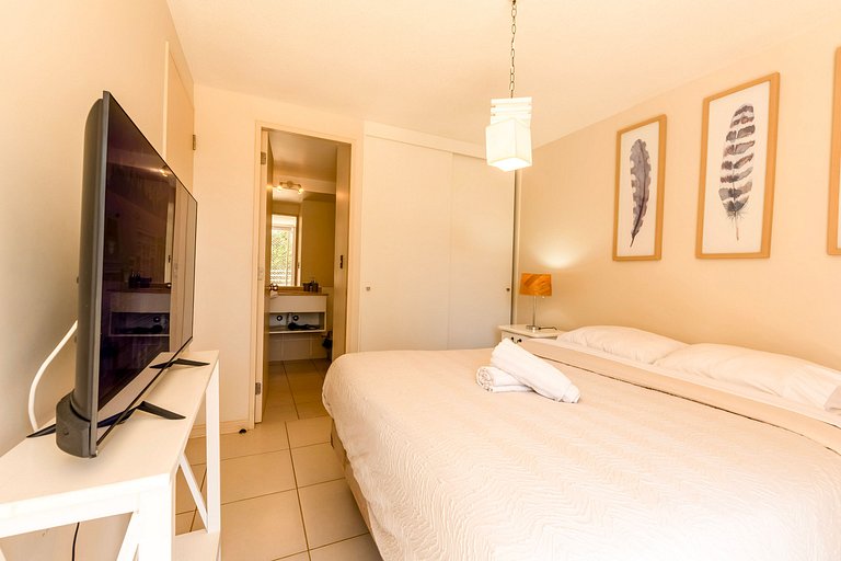 Playa Mirasol a 800 m · piscinas y estacionamiento