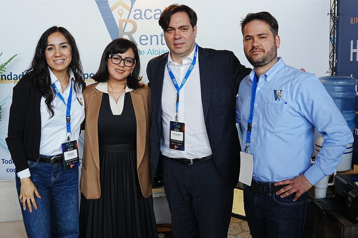 Equipo VR Alojamientos en la Expo Renta Corta y Vacacional 2026